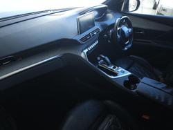 2018 Peugeot
5008 GT