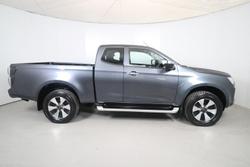 2022 Isuzu
D-MAX LS-U