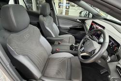 2025 Volkswagen ID.4 Pro