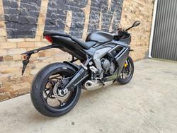 2025 TRIUMPH DAYTONA 660 LAMS ROAD GREY