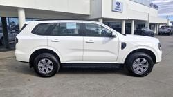 2024 Ford
                Everest Ambiente