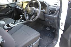 2025 Isuzu
MU-X LS-U