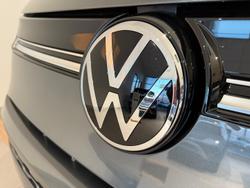 2025 Volkswagen
                Multivan TDI360 Life