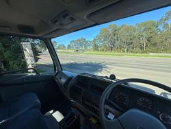 1998 Mitsubishi Fm WHITE