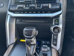 2021 Toyota
                Landcruiser Sahara
