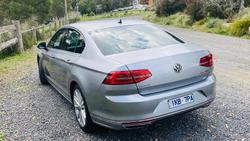 2017 Volkswagen Passat 206TSI R-Line