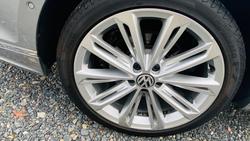 2017 Volkswagen Passat 206TSI R-Line