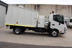 2016 Hino 300 617 617 WHITE