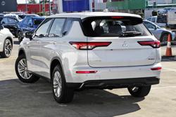 2025 Mitsubishi Outlander PHEV ES ZM MY24 AWD White Diamond