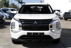 2025 Mitsubishi Outlander PHEV ES ZM MY24 AWD White Diamond