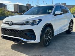 2025 Volkswagen
Tiguan 195TSI R-Line