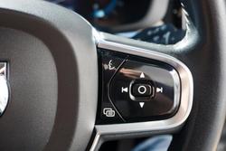 2022 Volvo
XC60 B5 Inscription
