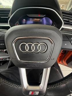 2020 Audi
Q3 40 TFSI S line