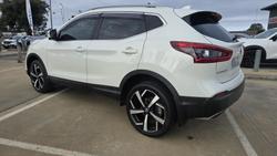 2018 Nissan
QASHQAI Ti