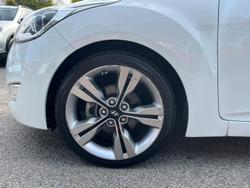 2012 Hyundai
                Veloster +