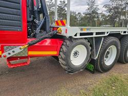2025 Isuzu
Fxy Auto 6X4 With Moffett M5 Extra Reach