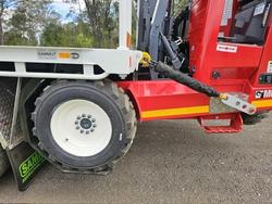 2025 Isuzu
Fyj Auto 8X4 With Moffett M5 Extra Reach