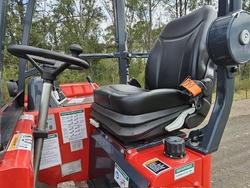 2025 Isuzu
Fyj Auto 8X4 With Moffett M5 Extra Reach