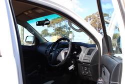 2015 Toyota
Hilux SR