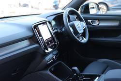 2026 Volvo EX40 Ultra Twin Motor Performance