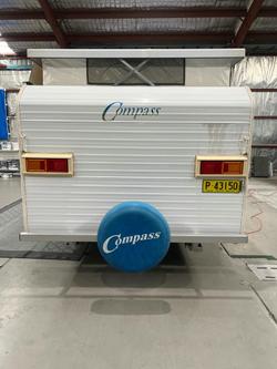 2001 COMPASS
                GT POP TOP 