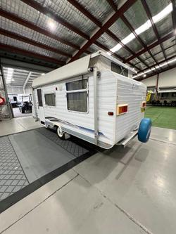 2001 COMPASS
                GT POP TOP 