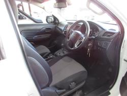 2022 Mitsubishi
Triton GLX