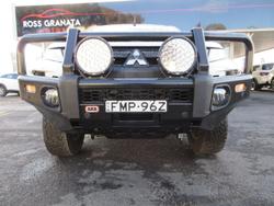 2022 Mitsubishi
Triton GLX