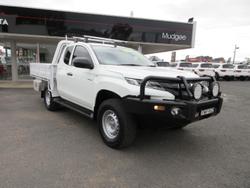 2022 Mitsubishi
Triton GLX