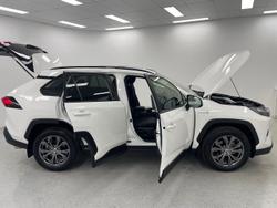 2023 Toyota RAV4 GXL AXAH52R Glacier White