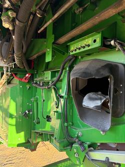 2015 John Deere S690 Green