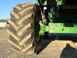 2015 John Deere S690 Green