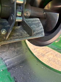 2015 John Deere S690 Green