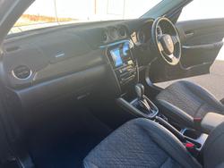 2023 Suzuki
Vitara Turbo
