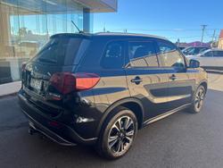2023 Suzuki
Vitara Turbo