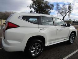 2025 Mitsubishi
Pajero Sport GLX