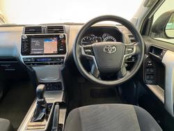 2019 Toyota
Landcruiser Prado GX