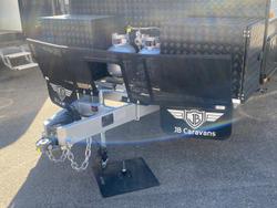 2025 JB Caravans 23'6 Dirt Road Xtreme Rear Club Save $12,365 Was $123,650