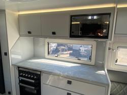 2025 JB Caravans 23'6 Dirt Road Xtreme Rear Club Save $12,365 Was $123,650