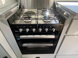2025 JB Caravans 23'6 Dirt Road Xtreme Rear Club Save $12,365 Was $123,650