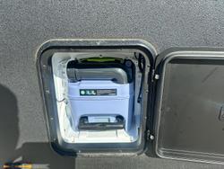 2025 JB Caravans Gator Hybrid 16'