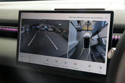 2025 Zeekr
                X AWD