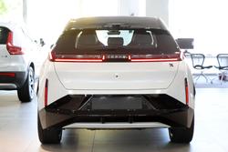 2025 Zeekr
                X AWD