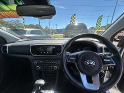 2019 Kia
                Sportage Si