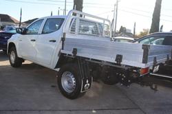 2022 Mitsubishi
Triton GLX+