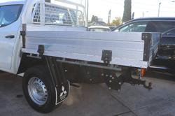 2022 Mitsubishi
Triton GLX+
