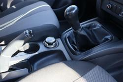2022 Mitsubishi
Triton GLX+
