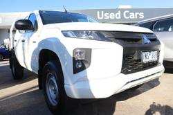 2022 Mitsubishi
Triton GLX+