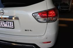 2016 Nissan
Pathfinder ST-L NO OPTION PACK