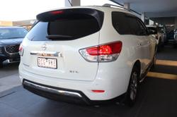 2016 Nissan
Pathfinder ST-L NO OPTION PACK